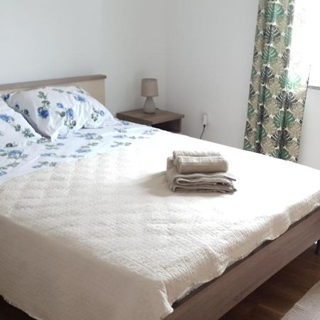 Apartman Lena Pula Buitenkant foto